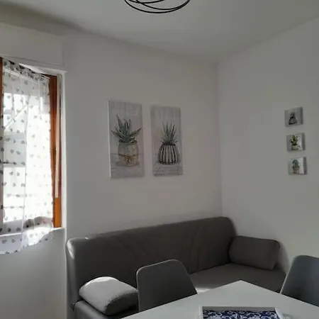 Apartment Madis House
